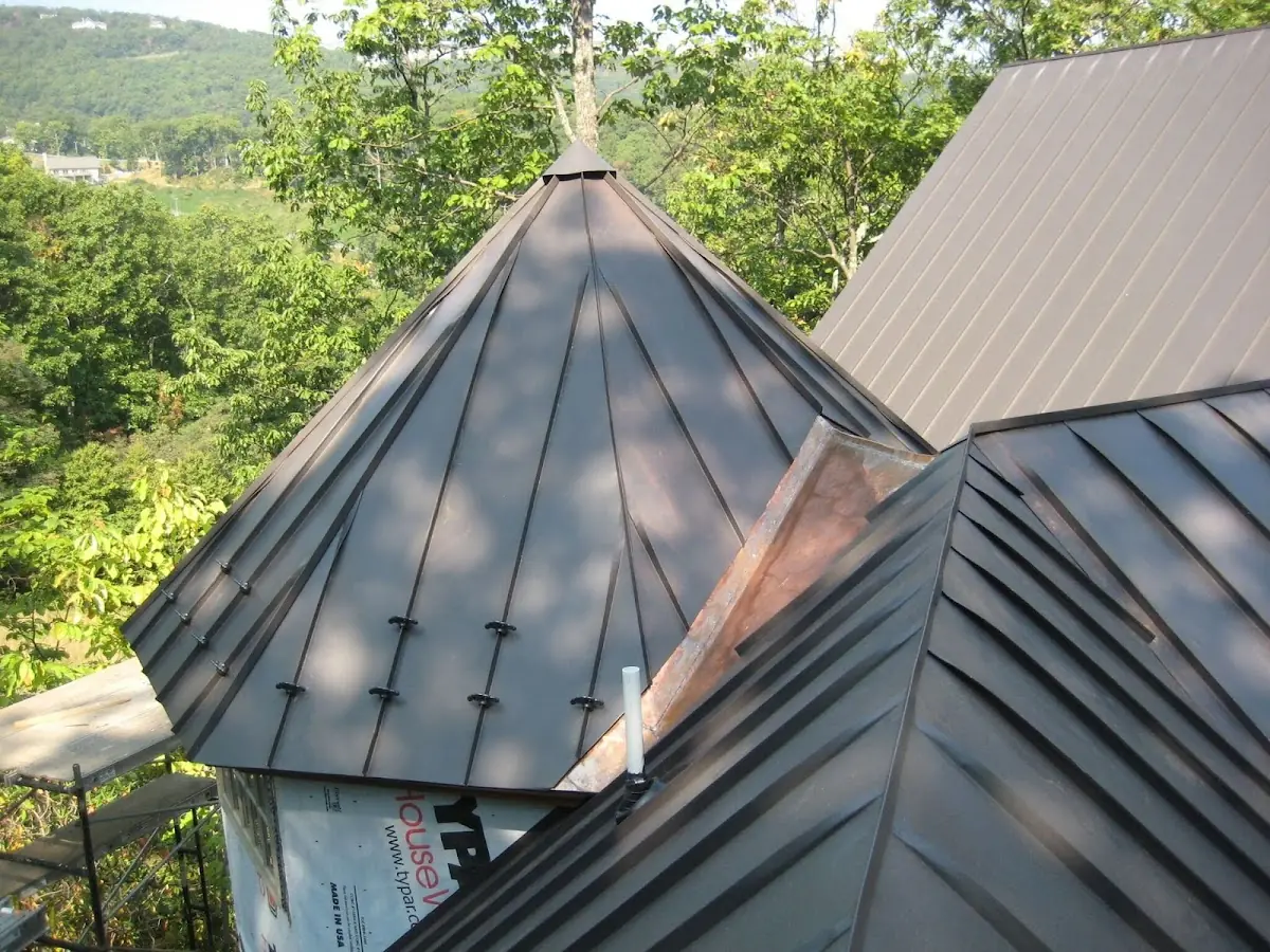 Professional Gutter Cleaning by Craftsman Roofing in Sea View Estates